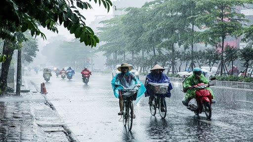 Dự báo thời tiết ngày 17/7: Hà Nội ngày nắng nóng, chiều tối có mưa dông