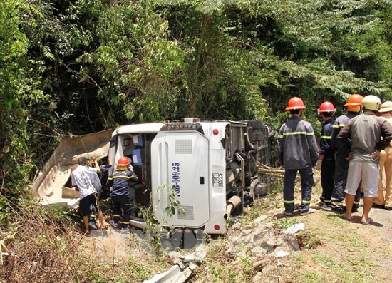 Vụ lật xe thảm khốc ở Quảng Bình: Khởi tố vụ án