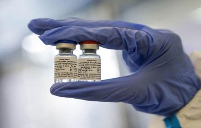 Bộ Y tế đề xuất đặt mua vaccine Covid-19 của Nga