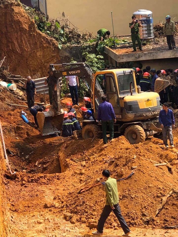 Phú Thọ: Sập công trình, ít nhất 3 người tử vong