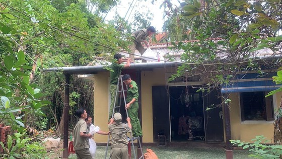 Đà Nẵng, Thừa Thiên - Huế đồng loạt yêu cầu người dân không ra khỏi nhà từ trưa 14/11