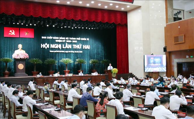 Bí thư Thành ủy TP Hồ Chí Minh: Khẩn cấp ngăn chặn không để dịch COVID-19 lây lan