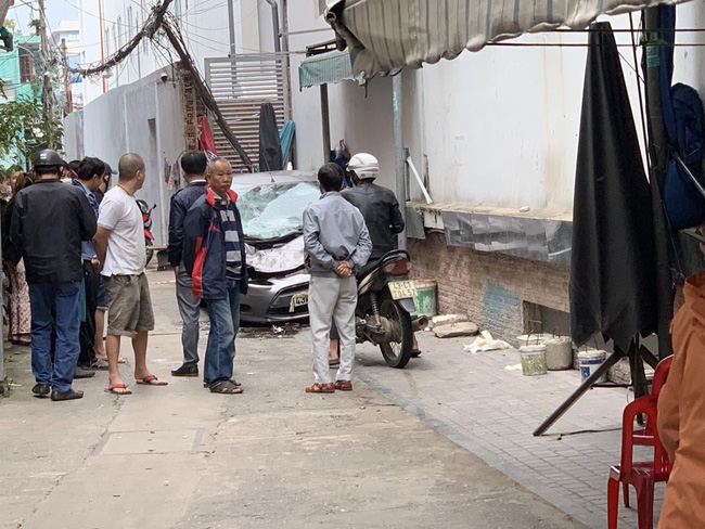 Đà Nẵng: Phát hiện thi thể người đàn ông nghi rơi từ tầng 20 khách sạn xuống