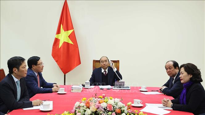 Thủ tướng Nguyễn Xuân Phúc điện đàm với Tổng thống Hoa Kỳ Donald Trump