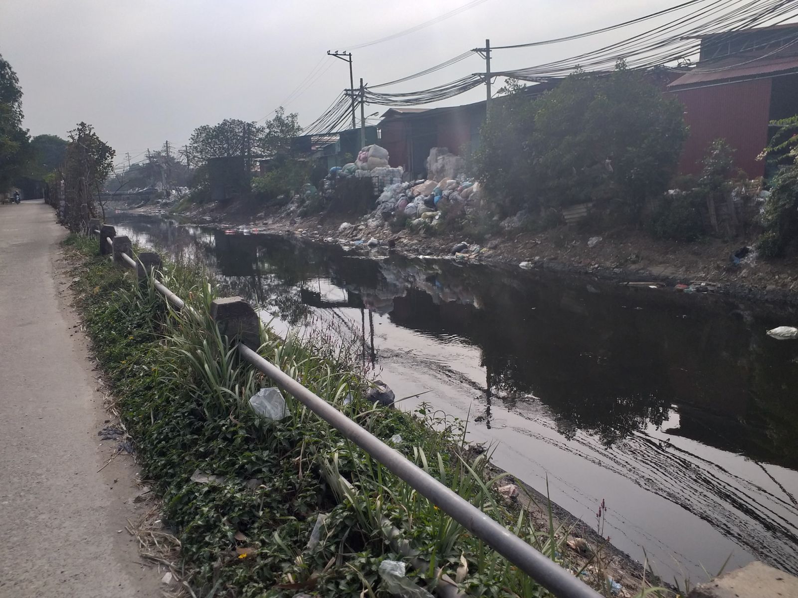 Hưng Yên: Bao giờ mới xử lý được tình trạng ô nhiễm môi trường?
