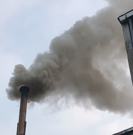 Xưởng mây tre đan liên tục xả thải ra môi trường, người dân kêu cứu