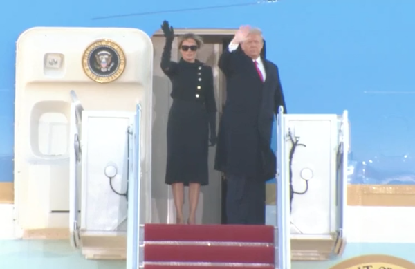 Vợ chồng Tổng thống Trump chính thức rời Nhà Trắng