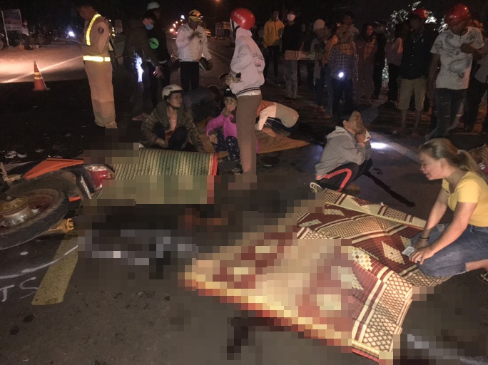 Gia Lai: 2 xe máy va chạm, 4 người tử vong