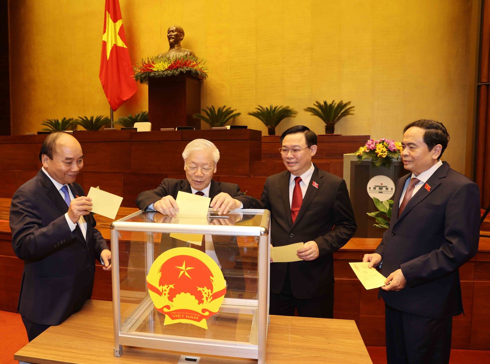 Đồng chí Phạm Minh Chính được Quốc hội bầu giữ chức Thủ tướng Chính phủ
