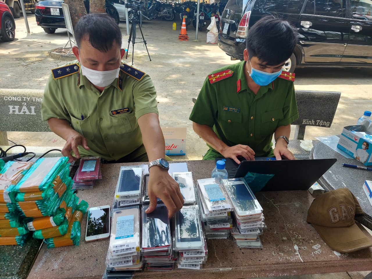 Phát hiện hơn 7500 điện thoại di động có dấu hiệu nhập lậu tại Bình Phước