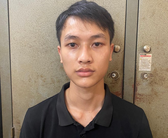 Bắt 'tú ông' 21 tuổi điều gái mại dâm giá 6 triệu đồng/lượt ở Hà Nội