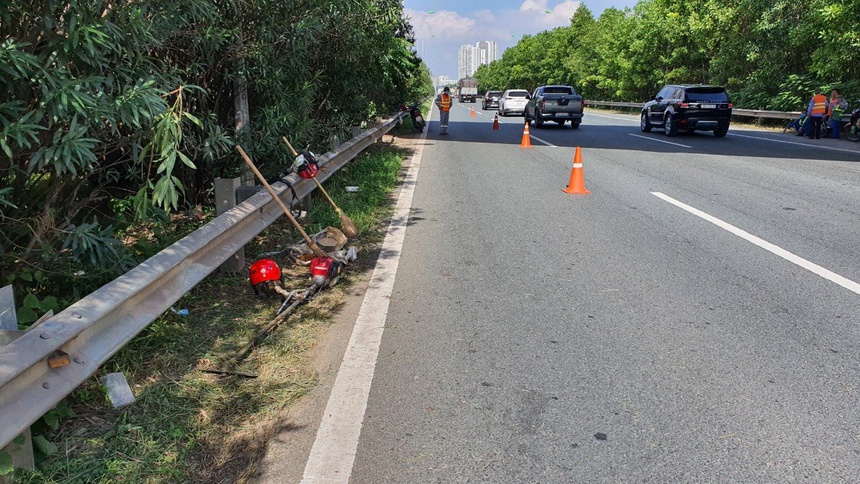 Truy tìm tài xế ô tô gây tai nạn chết người trên cao tốc Đại lộ Thăng Long
