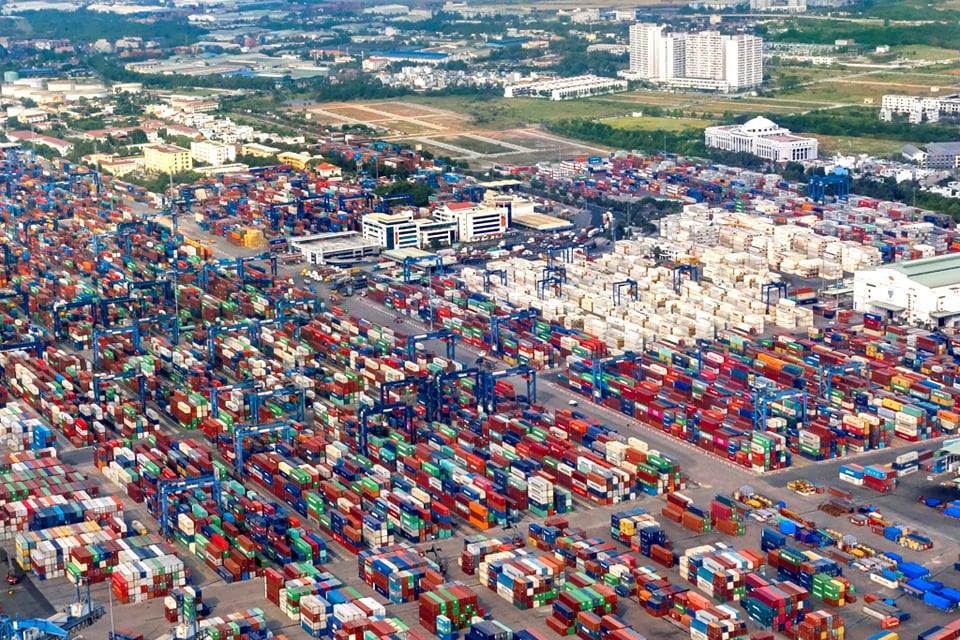 Tân cảng Sài Gòn đồng hành với khách hàng, hãng tàu 'vừa chống dịch, vừa sản xuất'