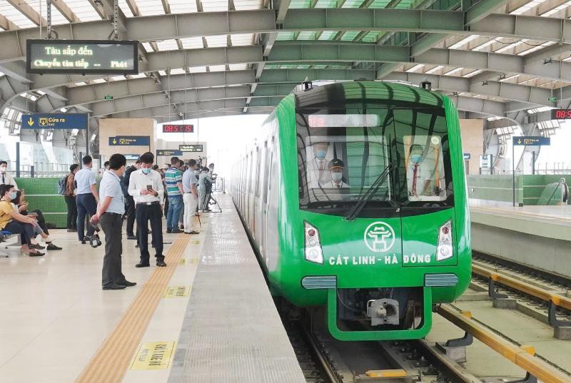 Đường sắt Cát Linh - Hà Đông chính thức vận hành, phát 200 nghìn vé 0 đồng