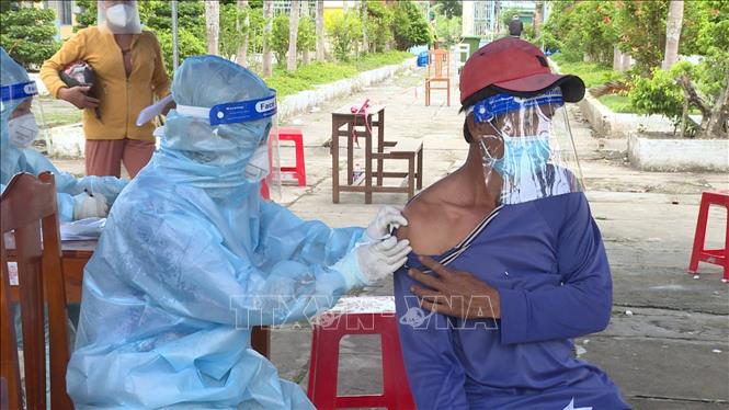 Ngày 5/11, Việt Nam ghi nhận 7.504 ca nhiễm mới SARS-CoV-2, tiếp tục tăng so với ngày trước đó