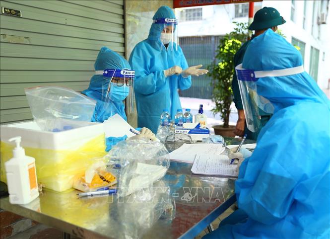 Ngày 8/11, Việt Nam ghi nhận 7.988 ca nhiễm mới SARS-CoV-2, trong ngày có 67 ca tử vong