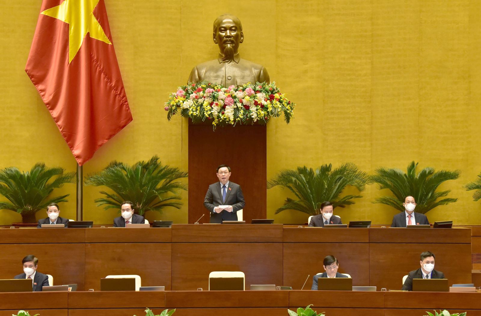 TRỰC TIẾP: Quốc hội chất vấn Bộ trưởng Bộ Y tế Nguyễn Thanh Long