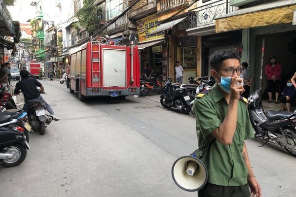 Hà Nội: Điều tra nghi án phóng hoả nhà hàng xóm làm một người bị bỏng nặng