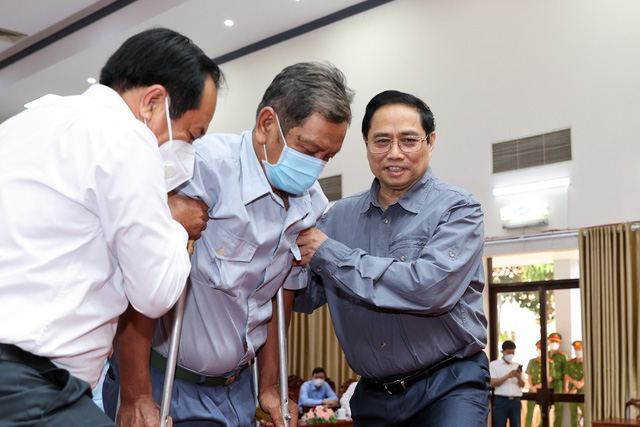 Thủ tướng Phạm Minh Chính: Đón người dân về quê an toàn, chăm lo để mọi người đều có Tết, bù đắp những khó khăn, mất mát do dịch bệnh