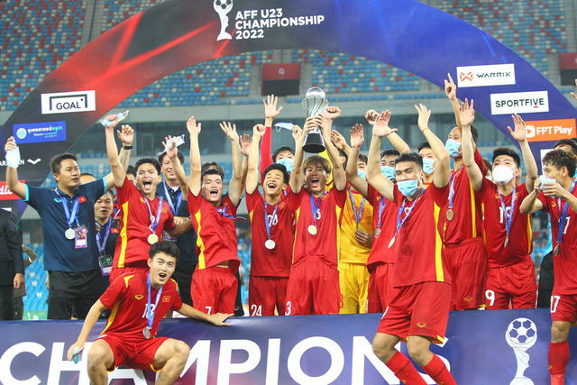 Thủ tướng chúc mừng chiến thắng ý nghĩa của Đội tuyển U23 Việt Nam