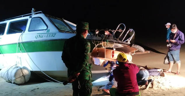 Vụ lật ca nô ở biển Cửa Đại: Tìm thấy thêm 1 thi thể nạn nhân