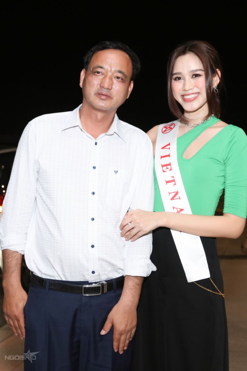 Hoa hậu Đỗ Thị Hà đi thi chung kết Miss World tại Puerto Rico