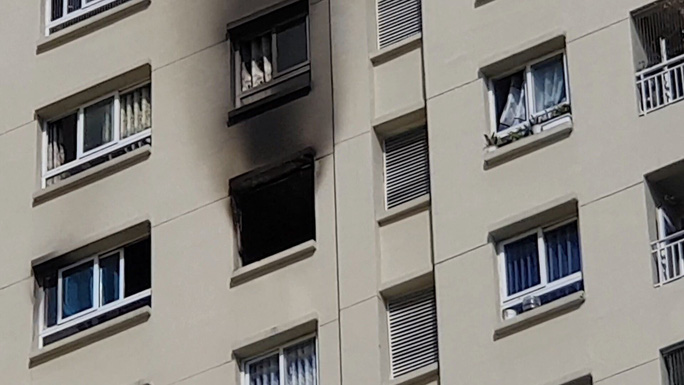 TP.HCM: Căn hộ chung cư ở Quận 12 bốc cháy sau cuộc cãi vã