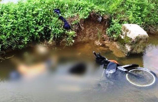 Nghệ An: Đi bắt cua, phát hiện nam thanh niên tử vong dưới mương nước