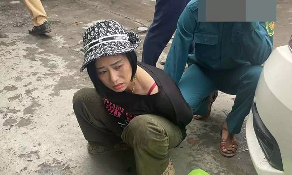 Bắt quả tang 2 mẹ con vận chuyển 10 bánh heroin từ Campuchia về Việt Nam