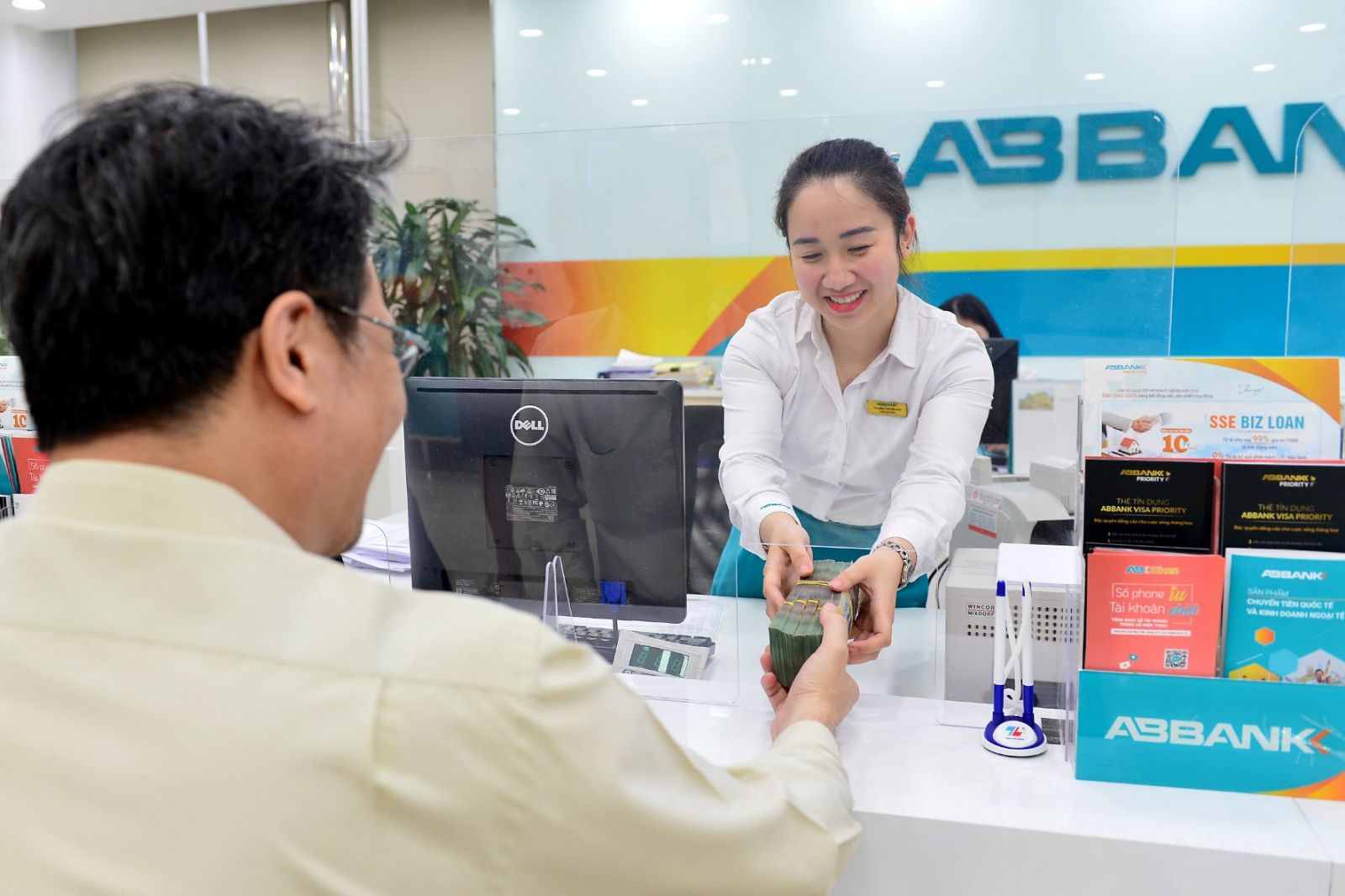 ABBANK triển khai nhiều ưu đãi tín dụng cho doanh nghiệp xuất nhập khẩu