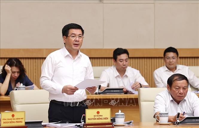 Thủ tướng Phạm Minh Chính: Khắc phục tình trạng rút hoặc lùi thời gian trình các văn bản pháp luật