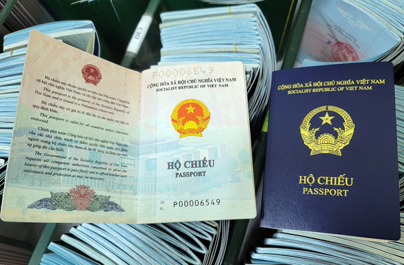 Bộ Ngoại giao thông tin về tình hình giải quyết vấn đề hộ chiếu mẫu mới