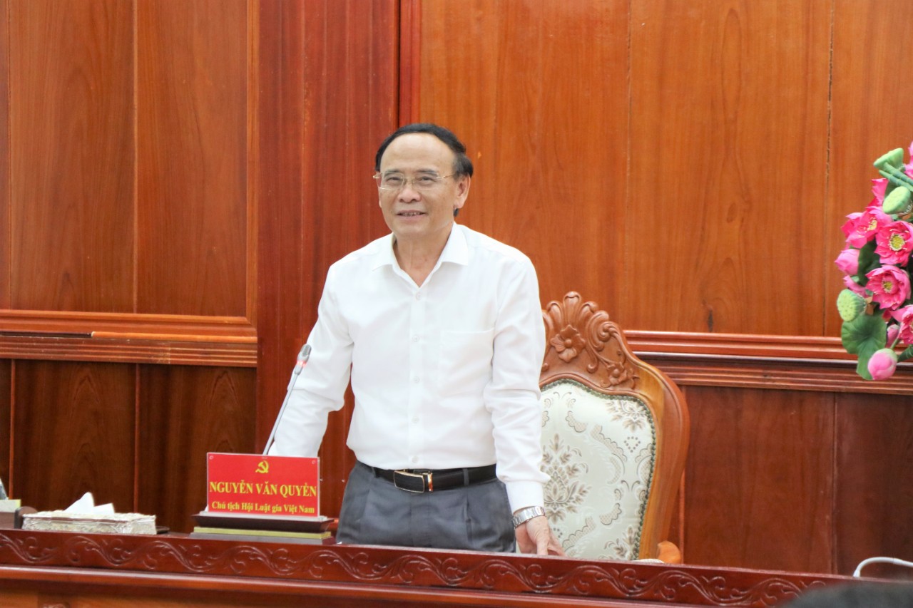 Đảng đoàn Hội Luật gia Việt Nam làm việc với Thường trực tỉnh ủy Cà Mau