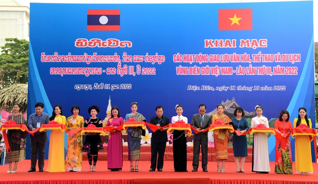 Sáng mãi giá trị đặc biệt của mối quan hệ hữu nghị Việt Nam - Lào