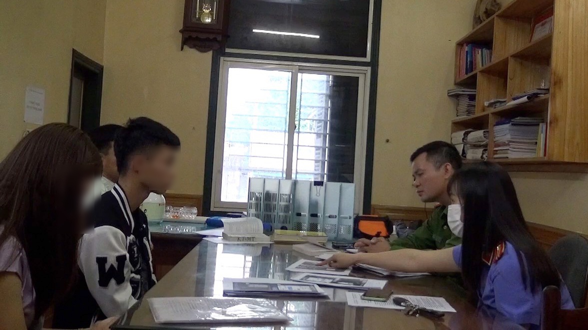 Khởi tố 2 học sinh mua bán trái phép chất ma tuý ở Phú Thọ
