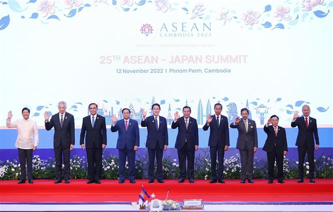 Thủ tướng dự Hội nghị cấp cao ASEAN với từng đối tác Nhật Bản, Hoa Kỳ, Canada
