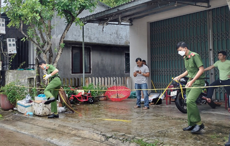 Quảng Nam: Thanh niên 'ngáo đá' dùng dao đâm người đàn ông tử vong