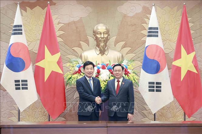 Chủ tịch Quốc hội Vương Đình Huệ đón, hội đàm với Chủ tịch Quốc hội Hàn Quốc