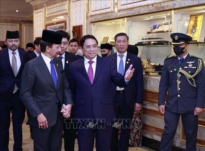 Tạo xung lực mới trong quan hệ giữa Việt Nam với Singapore và Brunei