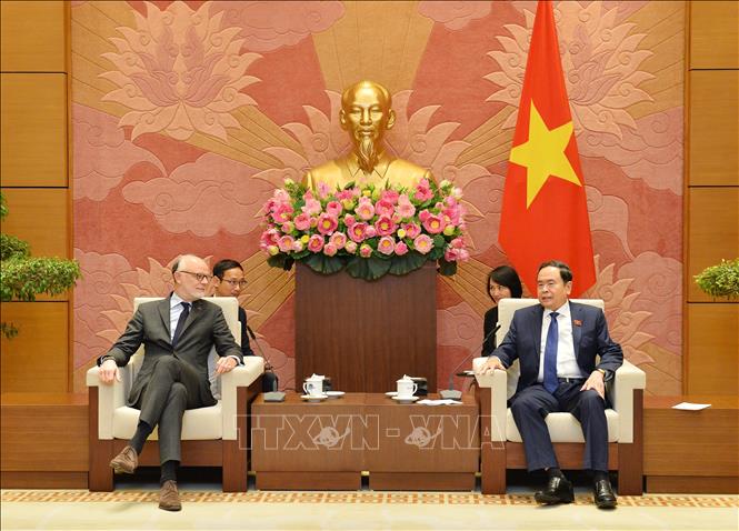 Thúc đẩy mạnh mẽ, hiệu quả hơn nữa quan hệ hợp tác Việt Nam - Pháp