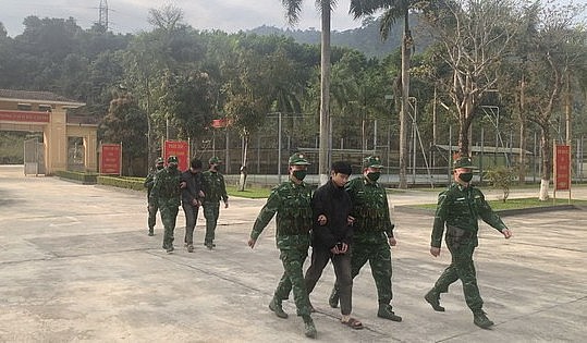Triệt phá đường dây đưa người nước ngoài vượt biên trái phép ở Hà Tĩnh