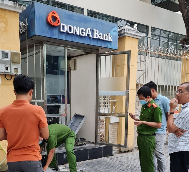 Truy tìm thủ phạm phá trụ ATM ở Đà Nẵng để trộm tiền