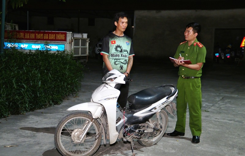 Ninh Bình: Bắt đối tượng cướp tài sản của du khách nước ngoài