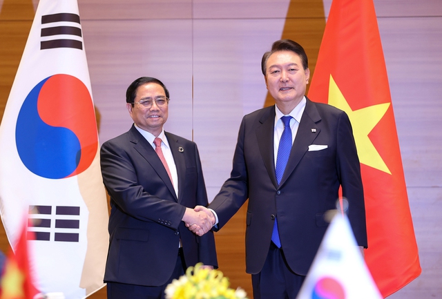 Thủ tướng Phạm Minh Chính hội kiến Tổng thống Hàn Quốc nhân dịp Hội nghị Thượng đỉnh G7 mở rộng