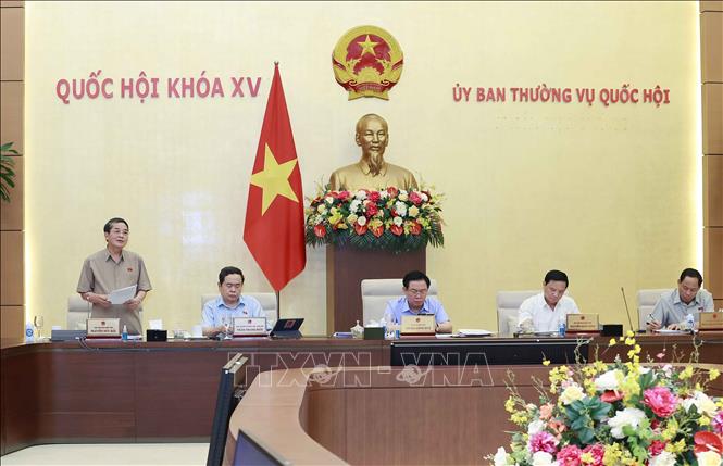 Ủy ban Thường vụ Quốc hội cho ý kiến về 7 dự thảo nghị quyết