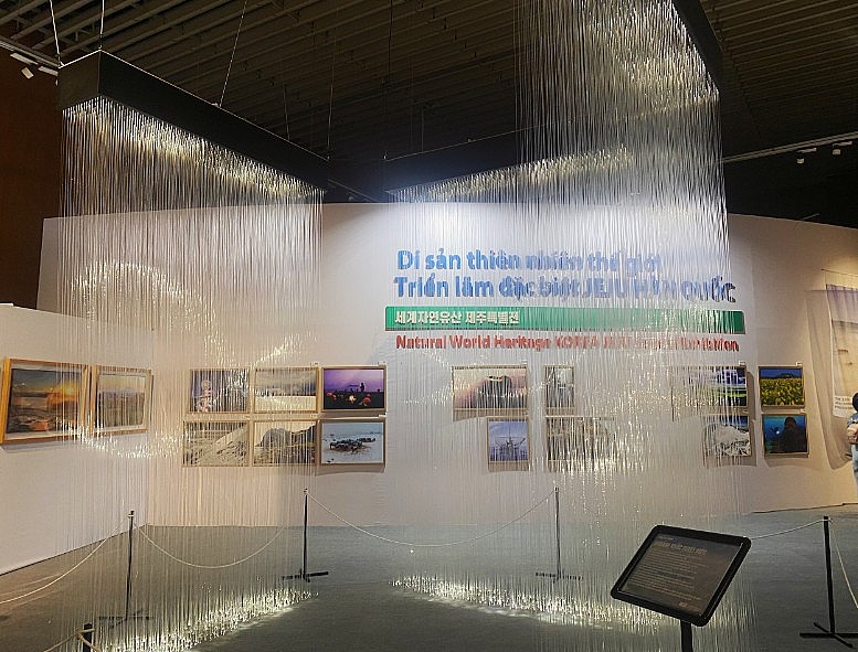 Triển lãm đặc biệt về 'Di sản thiên nhiên thế giới đảo Jeju Hàn Quốc' tại bảo tàng Quảng Ninh