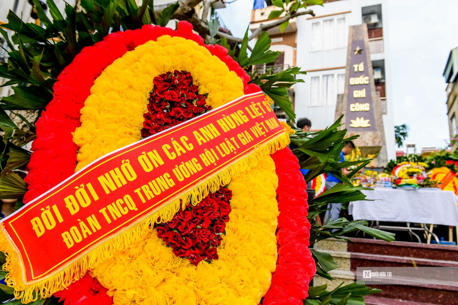 Tuổi trẻ Hội Luật gia Việt Nam tri ân các anh hùng, liệt sỹ