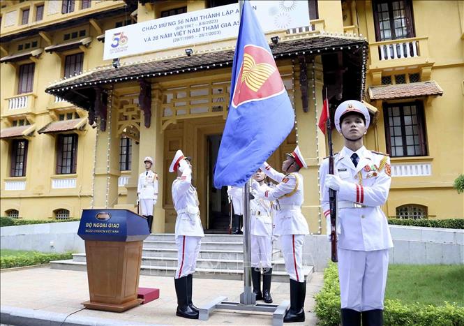 Lễ Thượng cờ kỷ niệm 56 năm Ngày thành lập ASEAN
