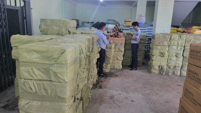 Phát hiện 4 tấn shisha nhập lậu đang trên đường tiêu thụ ở Phú Yên