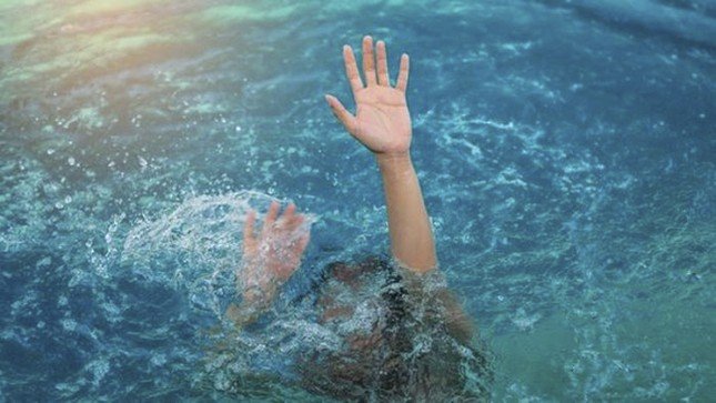 Thông tin mới nhất vụ nam sinh tử vong trong bể bơi trường học